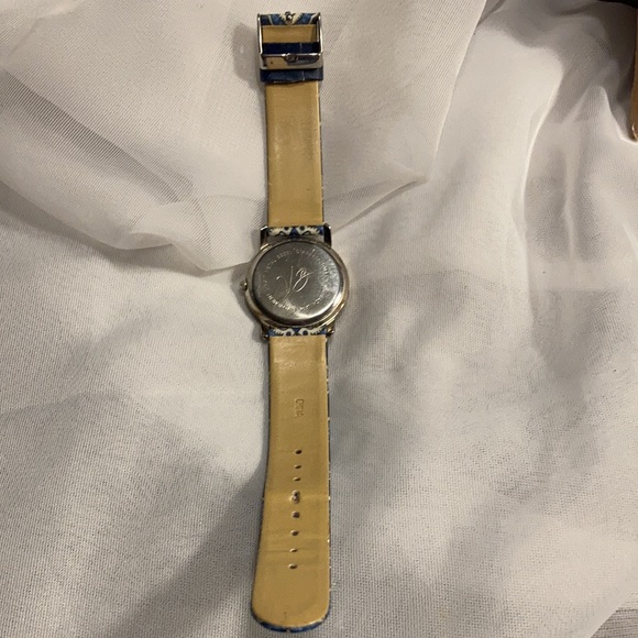 Vera Bradley Watch - Picture 5 of 7